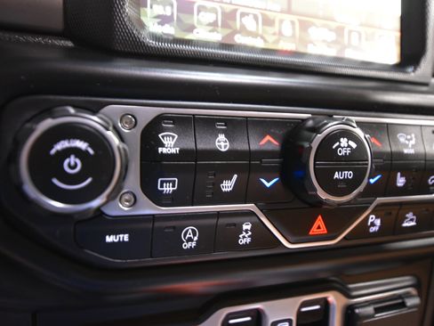 Used 2021 Jeep Gladiator Rubicon image 38