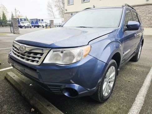 Used 2011 Subaru Forester 2.5X Premium w/ All-Weather Pkg image 1