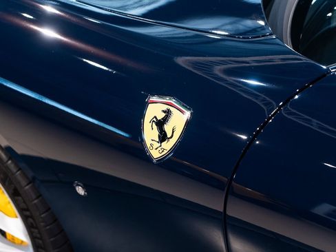 Certified 2022 Ferrari Roma image 12