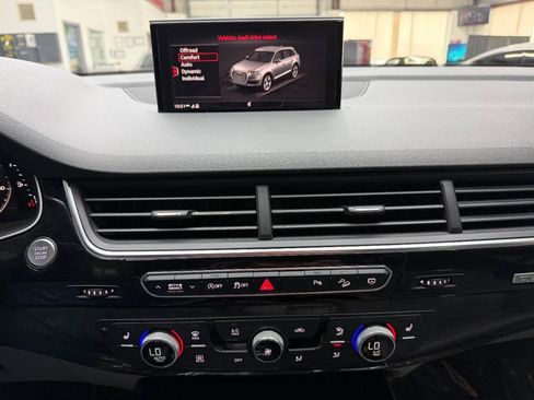 Used 2018 Audi Q7 3.0T Premium Plus w/ Premium Plus Package AWD/4WD image 28