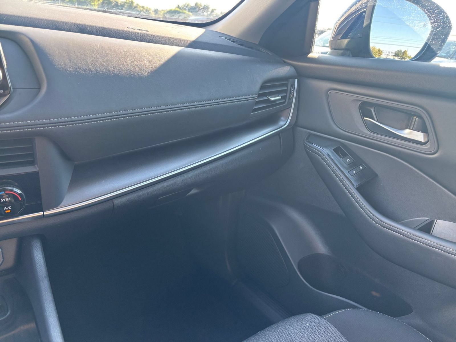 Used 2026 Nissan Rogue SV AWD/4WD image 36