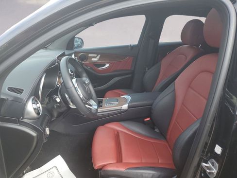 Used 2022 Mercedes-Benz GLC 300 4MATIC Coupe image 9