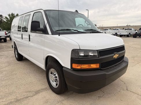 New 2025 Chevrolet Express 2500 w/ Driver Convenience Package RWD image 7