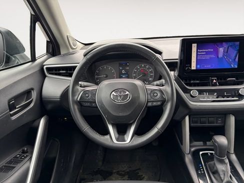 Used 2024 Toyota Corolla Cross LE w/ Moonroof Package AWD/4WD image 13
