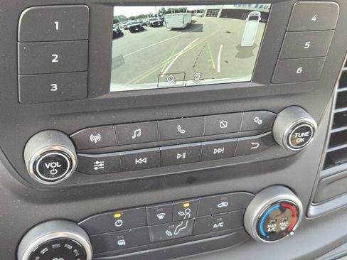 New 2025 Ford Transit 250 148 Medium Roof image 19