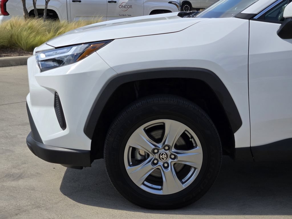 Used 2024 Toyota RAV4 XLE FWD image 7