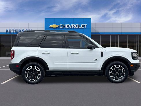Used 2021 Ford Bronco Sport Outer Banks w/ Outer Banks Package (96D) image 3