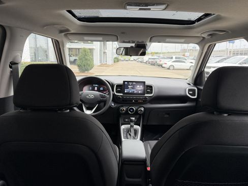 New 2026 Hyundai Venue SEL image 11