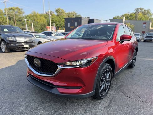 Used 2018 MAZDA CX-5 Touring w/ Preferred Equipment Package AWD/4WD image 4