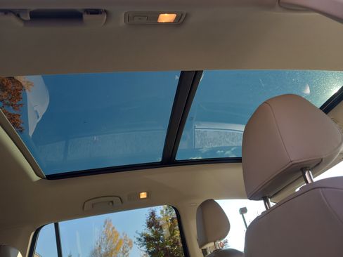 Used 2019 Volkswagen Atlas SE w/ Panoramic Sunroof Package image 20