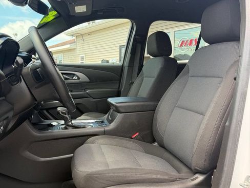 Used 2024 Chevrolet Traverse LT w/ LPO, Floor Liner Package AWD/4WD image 10