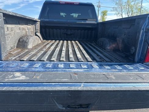 Used 2024 Chevrolet Silverado 3500 LT image 23