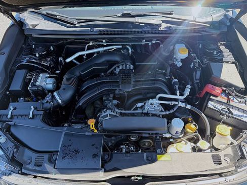 Used 2023 Subaru Crosstrek 2.5i Limited w/ Moonroof Package image 29