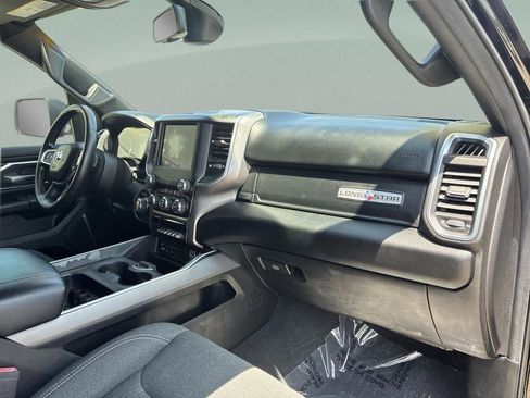 Used 2019 RAM 1500 Big Horn AWD/4WD image 28