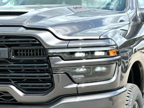 New 2026 RAM 2500 Laramie AWD/4WD image 16