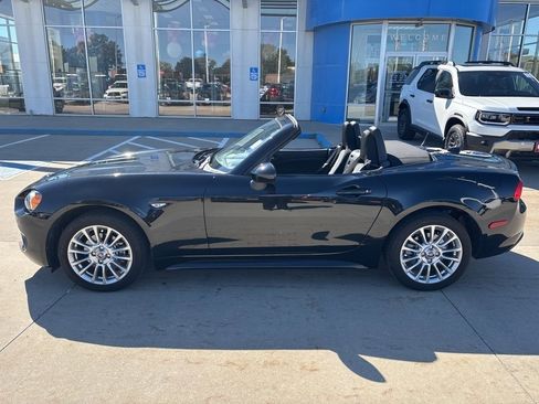 Used 2018 FIAT 124 Spider Classica w/ Technology & Siriusxm Group image 6