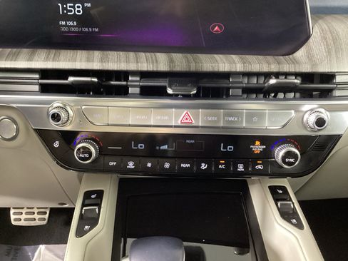 Used 2023 Kia Telluride SX AWD/4WD image 31