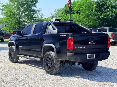 Used 2019 Chevrolet Colorado ZR2 w/ ZR2 Midnight Special Edition AWD/4WD image 9