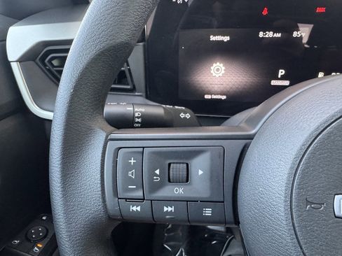 Used 2025 Nissan Kicks S image 28