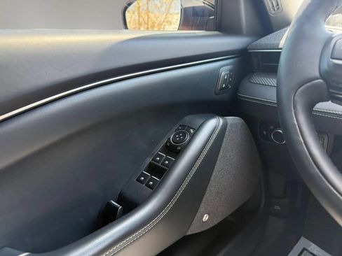 Used 2022 Ford Mustang Mach-E Premium RWD image 23