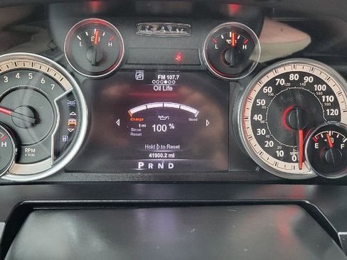 Used 2017 RAM 1500 Sport image 10