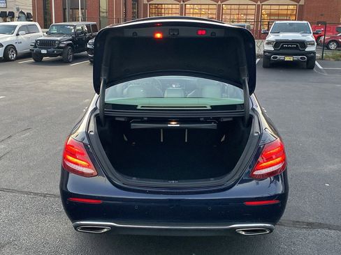 Used 2017 Mercedes-Benz E 300 image 26