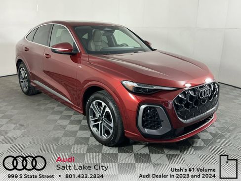 Used 2025 Audi Q5 Prestige image 1