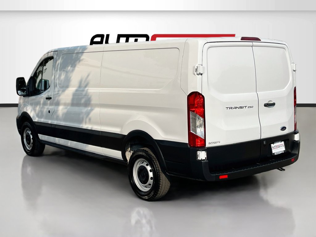 Used 2025 Ford Transit 250 Low Roof w/ Load Area Protection Package RWD image 5