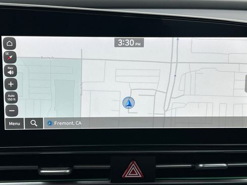 Used 2024 Hyundai Elantra SEL image 20