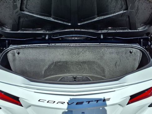 Used 2024 Chevrolet Corvette Stingray Convertible w/ Z51 Performance Package RWD image 15