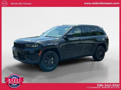 Used 2025 Jeep Grand Cherokee Altitude