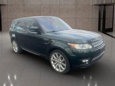 Used 2016 Land Rover Range Rover Sport SE image 9