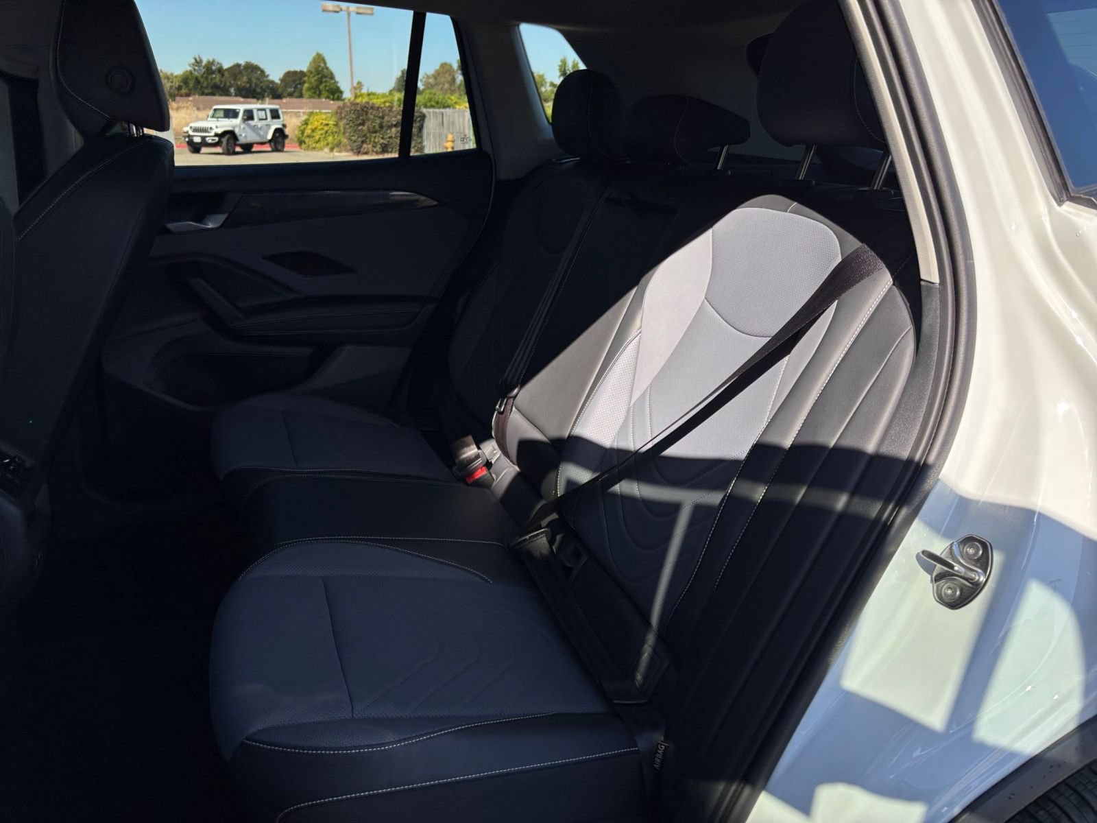 Used 2026 Volkswagen Tiguan SE AWD/4WD image 38