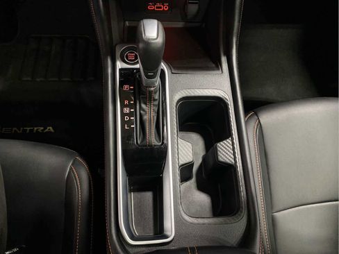 Used 2021 Nissan Sentra SR w/ SR Premium Package image 18