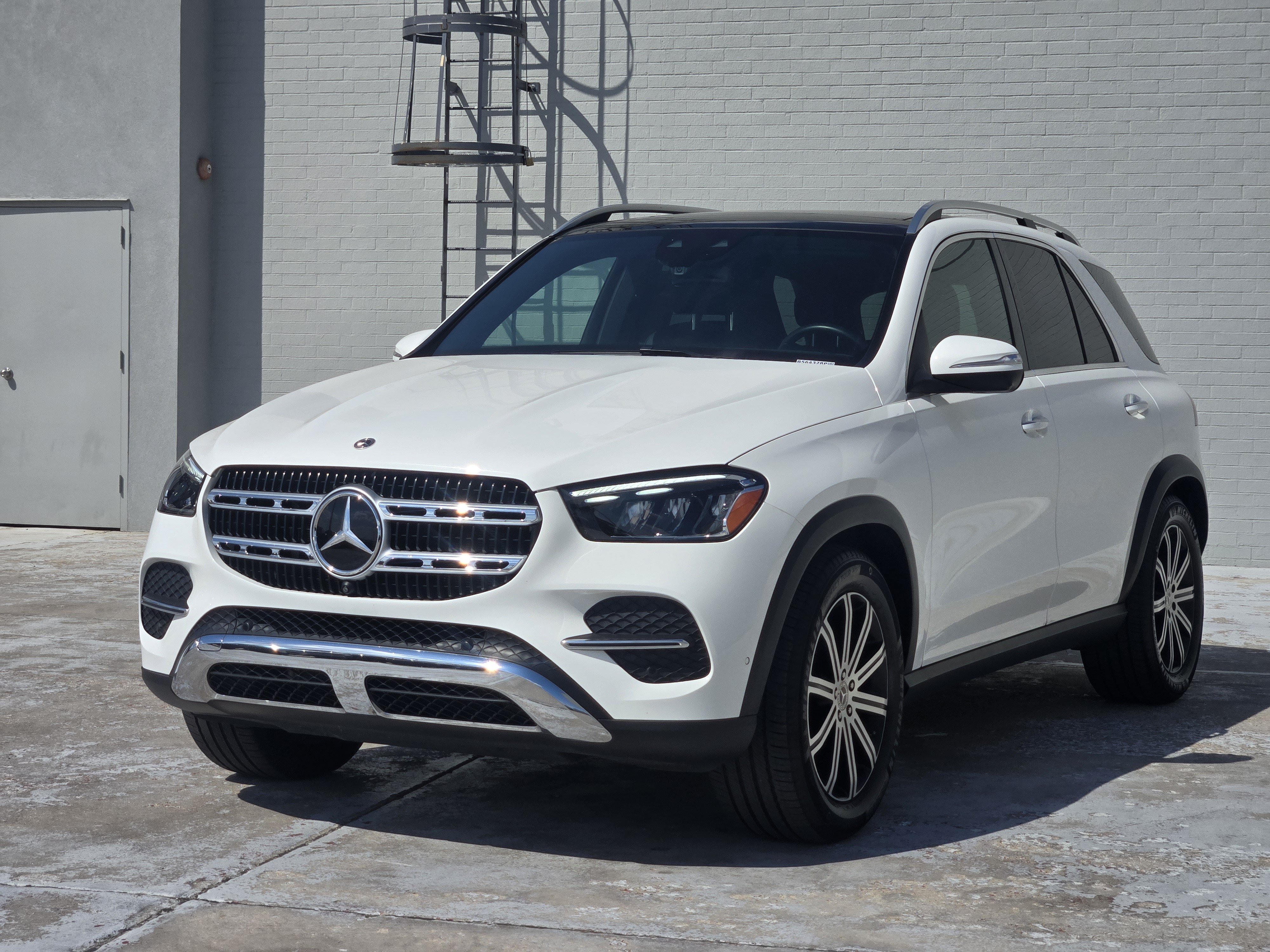 Used 2026 Mercedes-Benz GLE 350 4MATIC image 4