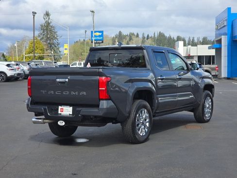 Used 2024 Toyota Tacoma Limited w/ Limited Package (LT) image 5