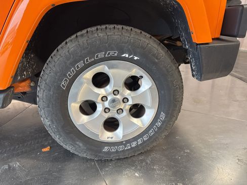 Used 2013 Jeep Wrangler Unlimited Sahara w/ Trailer Tow Group image 6