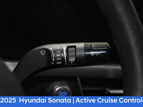 Certified 2025 Hyundai Sonata SE image 12