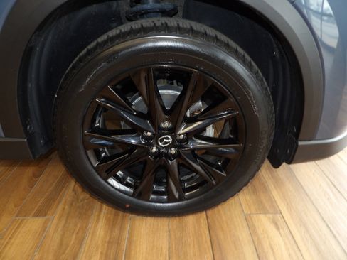 Certified 2023 MAZDA CX-5 Carbon Edition image 4