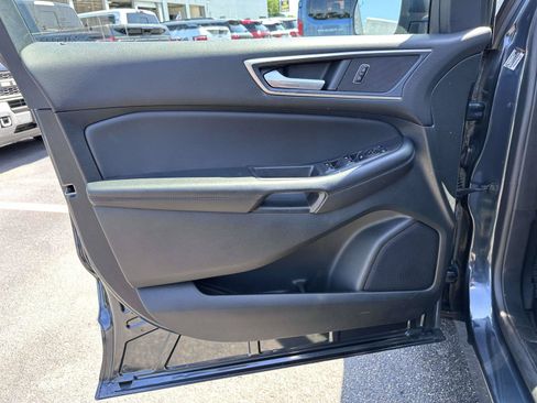 Certified 2023 Ford Edge SEL w/ Convenience Package AWD/4WD image 9