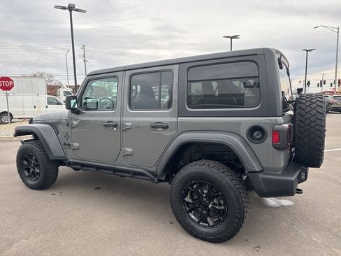 Used 2020 Jeep Wrangler Unlimited Sport image 4