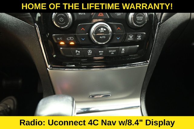 Used 2021 Jeep Grand Cherokee Laredo X AWD/4WD image 27