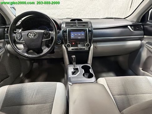 Used 2014 Toyota Camry XLE FWD image 6