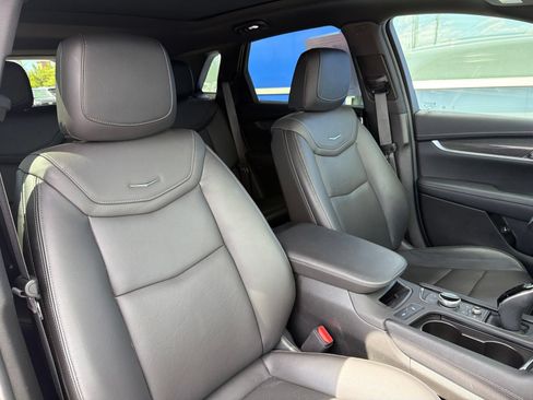 Used 2024 Cadillac XT5 Sportv w/ Technology Package AWD/4WD image 26