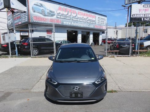 Used 2017 Hyundai Ioniq Limited w/ Ultimate Package 03 image 5