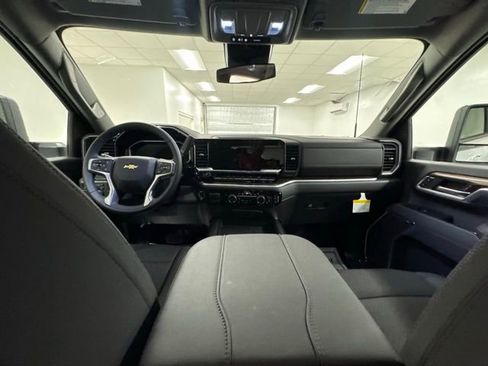 New 2026 Chevrolet Silverado 3500 LT w/ Convenience Package image 9