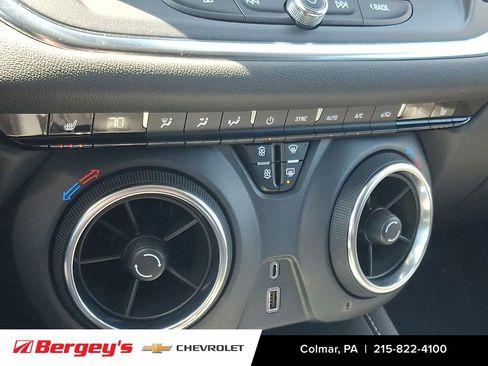 Certified 2023 Chevrolet Blazer LT w/ Convenience Package image 18