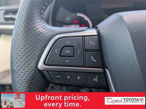 Used 2021 Toyota Sienna XSE FWD image 18