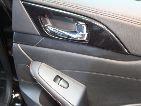 Used 2020 Nissan Maxima SR image 11