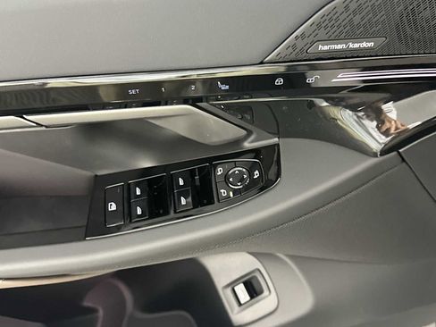 New 2026 BMW 530i xDrive w/ Premium Package image 13